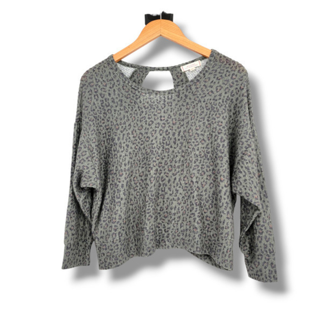 Walking On Sunshine‎ Girls Cheetah Print Open Back Blouse Size XL